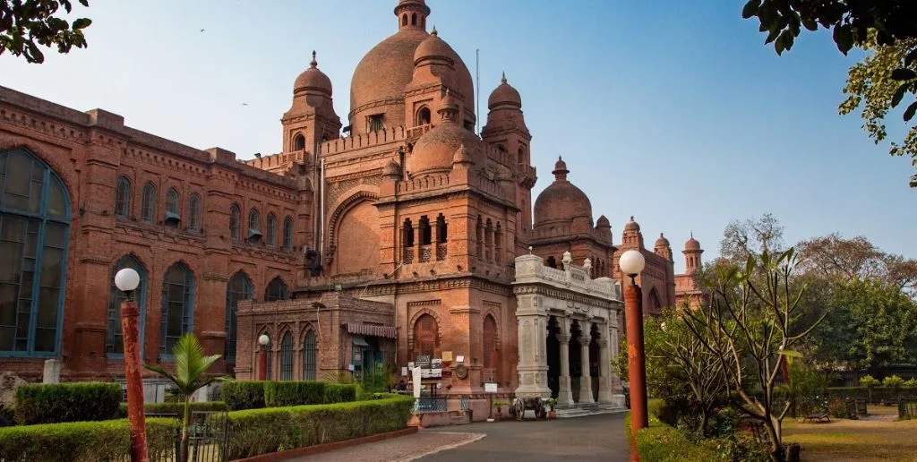 Flydubai Lahore office in Pakistan